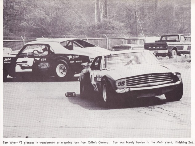 Tom Wyatt and Charlie Crile at Redwood Acres 1976, the day of Tom's close finish with Don Price (from the Stock Report)